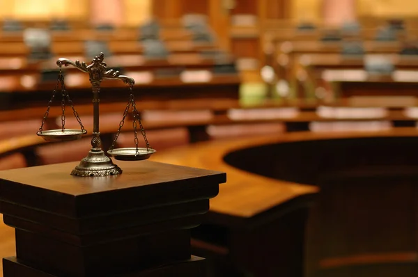 Affaire de violences conjugales : un homme condamné à cinq ans de prison ferme.